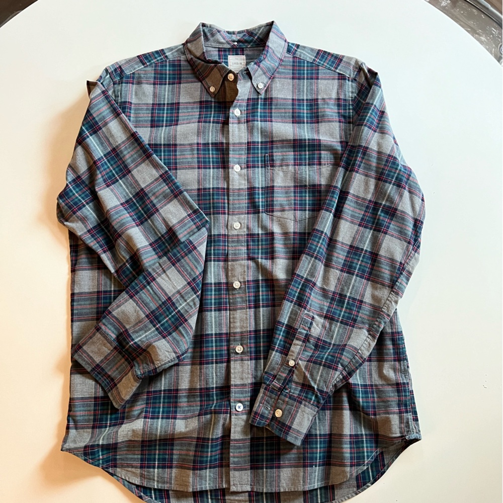 Gap Lived-in Noel Plaid button up shirt - Large